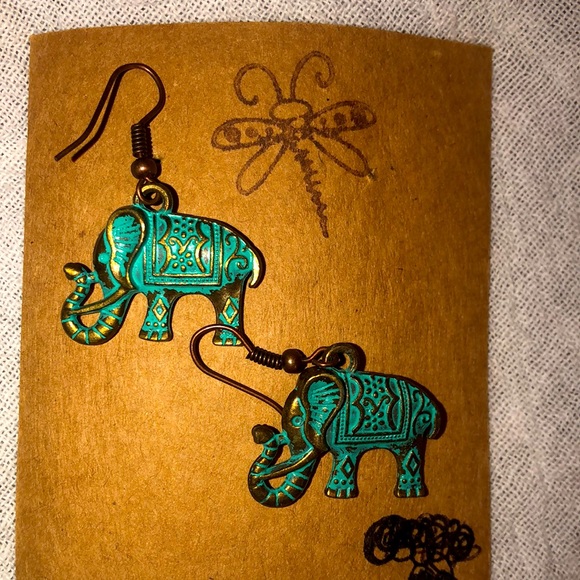 Turquoise Elephant Earrings🌸 - Picture 2 of 2